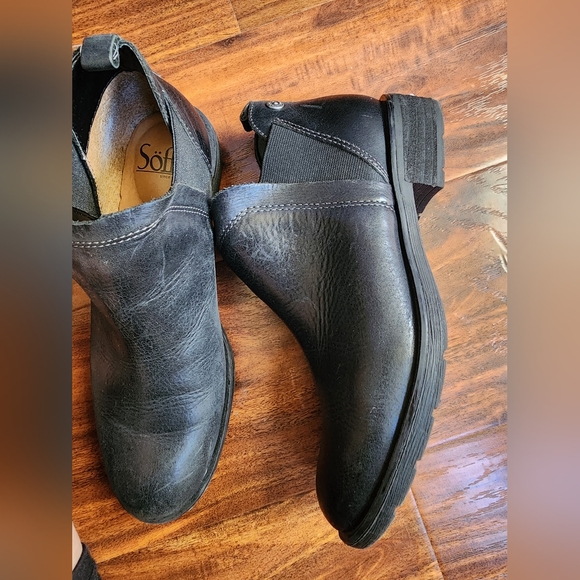 Booties - Picture 3 of 6